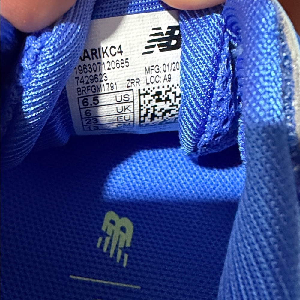 * BRAND NEW!* New Balance Kids Blue with Neon Green & Orange Running Sneakers - Picture 5 of 5